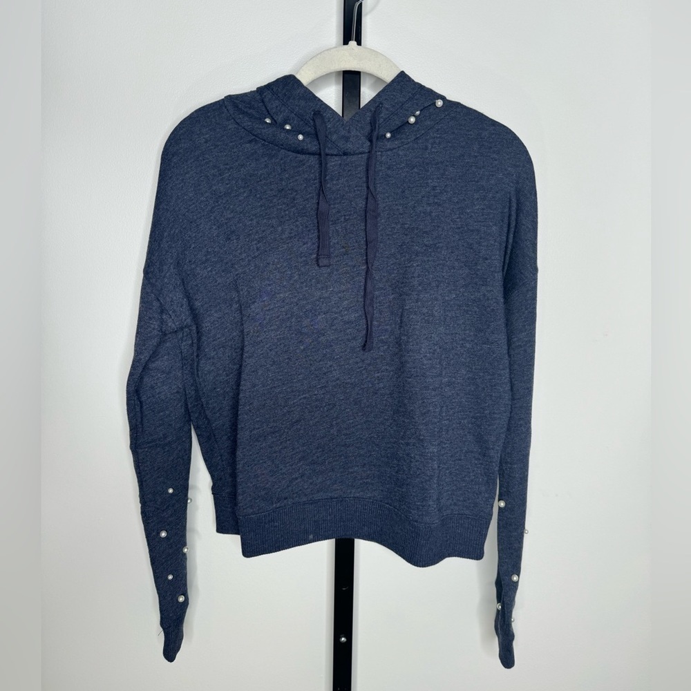 Aeropostale Women's Pearls Accent Hoodie -‎ Size Small